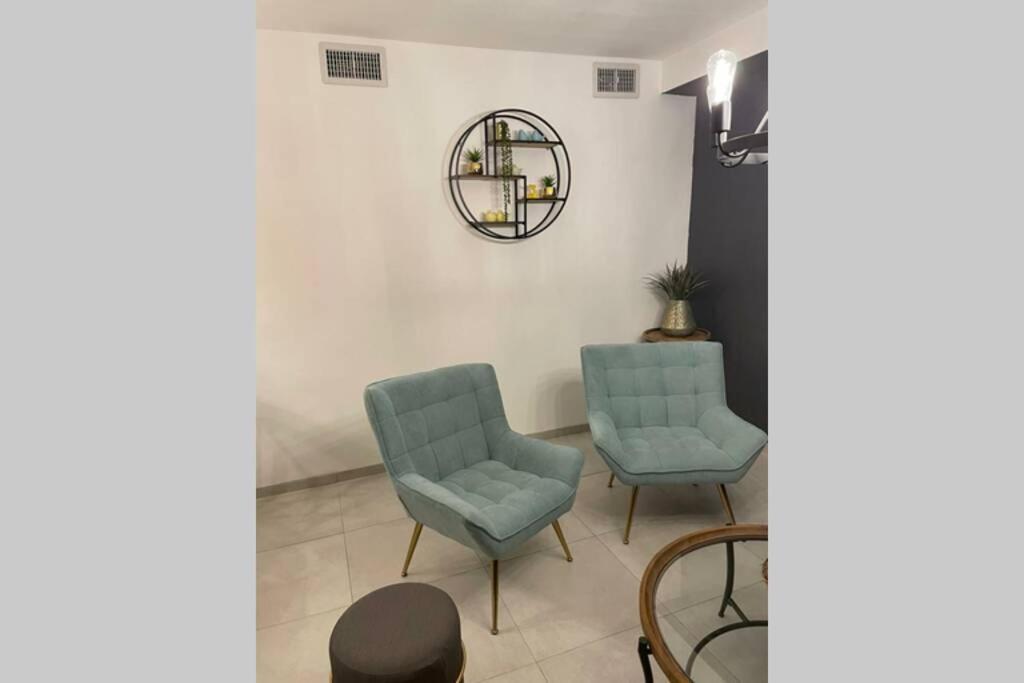 נוף הארבל עם חלון לכינרת Appartamento Migdal Esterno foto